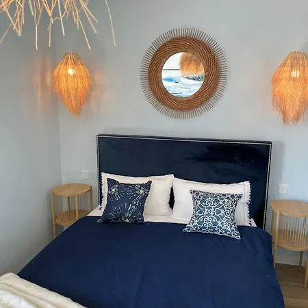 Apartment V86 - Chic Tigne Flat By The Sea Sliema