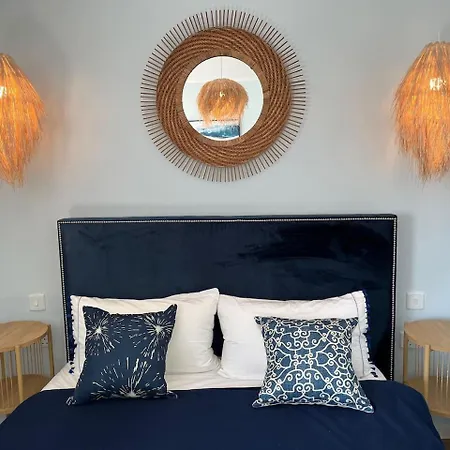 V86 - Chic Tigne Flat By The Sea Apartment