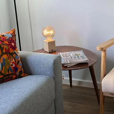 V86 - Chic Tigne Flat By The Sea *