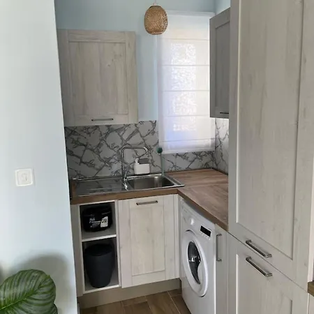 Apartament V86 - Chic Tigne Flat By The Sea Sliema