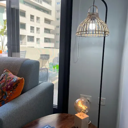 V86 - Chic Tigne Flat By The Sea * Sliema