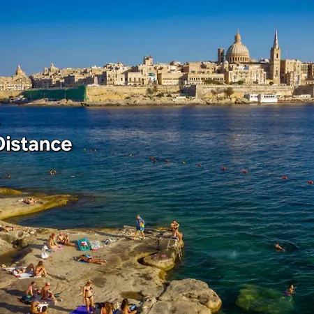Apartment V86 - Chic Tigne Flat By The Sea Sliema