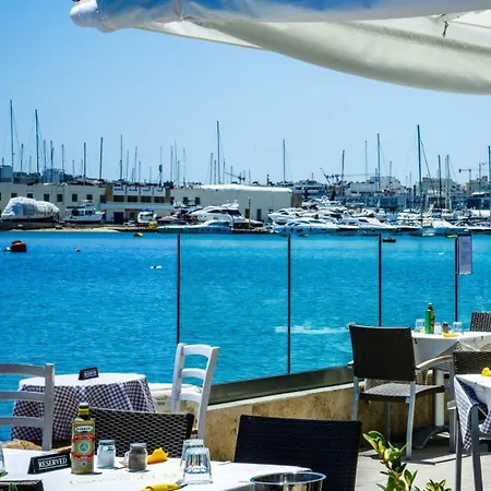 V86 - Chic Tigne Flat By The Sea